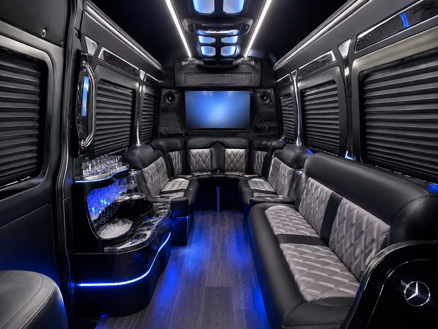charterbusrentalvisaliaca com can help you book airport transportation for weddings reunions and special events in visalia
