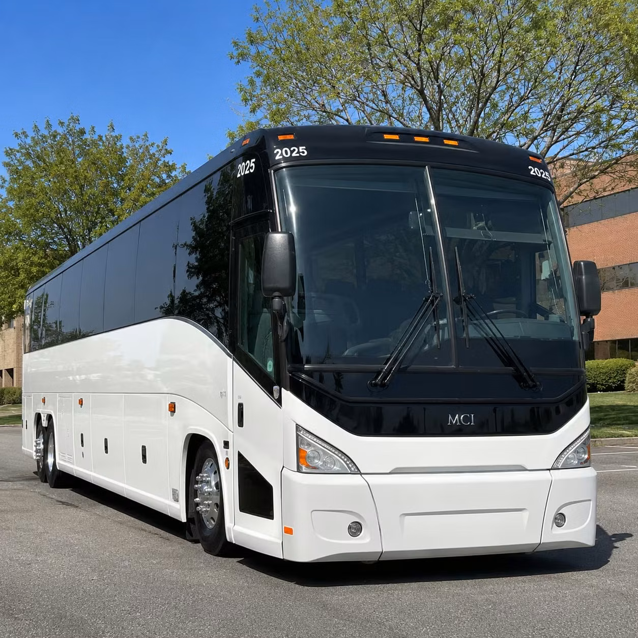 visalia charter bus hero 3
