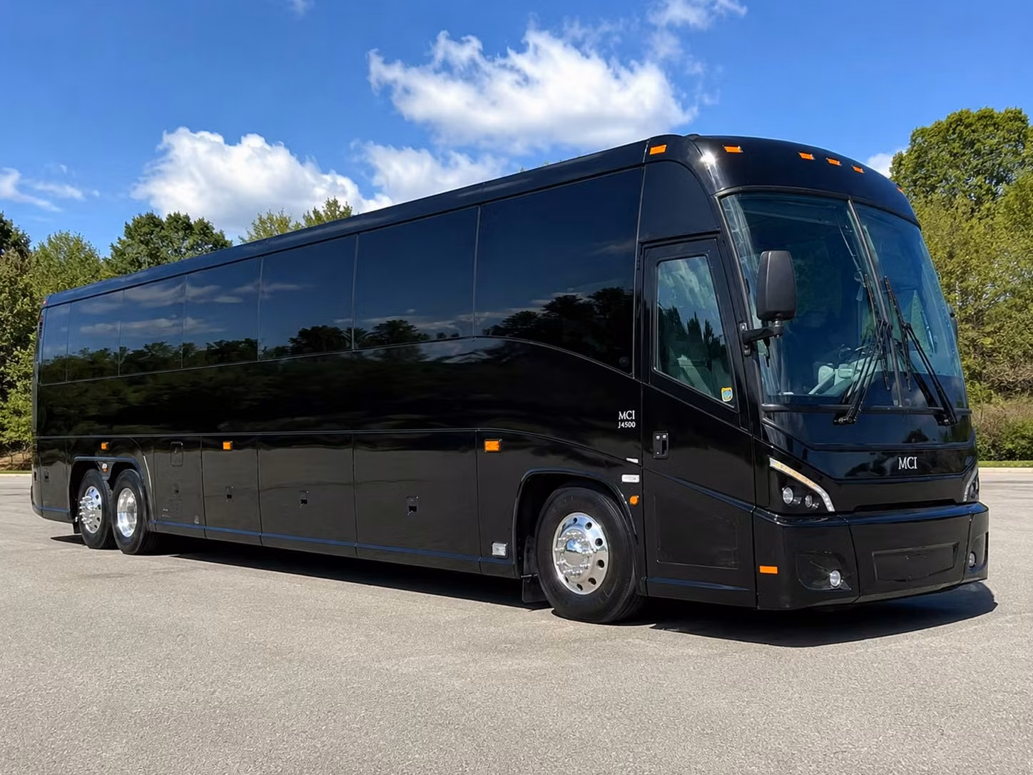 visalia wedding guest shuttles that keep everyone together on your big day