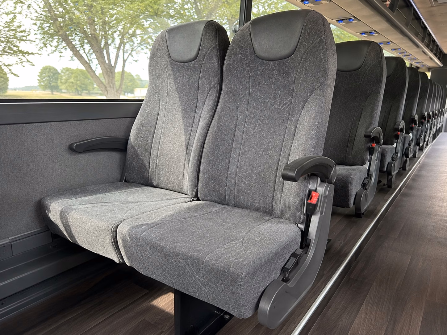 youth sports team bus rentals for visalia travel teams